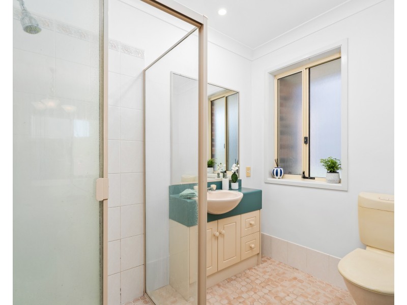 99 Bronzewing Drive, Erina NSW 2250