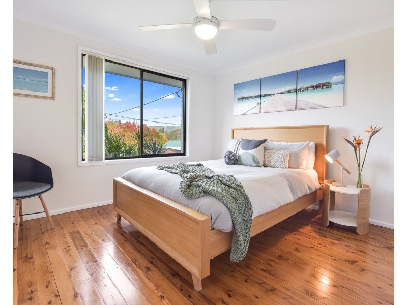 6 Marshdale Road, Springfield NSW 2250