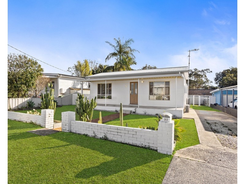 32 Fourth Avenue, Toukley NSW 2263