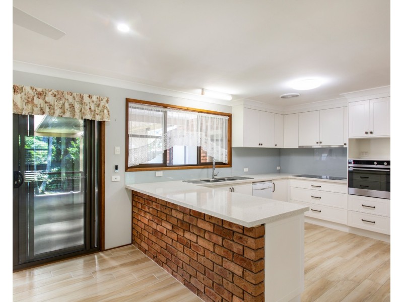 24 Walder Crescent, Avoca Beach NSW 2251