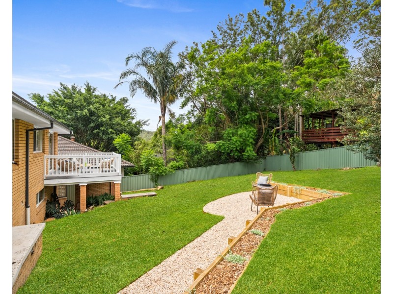 16 Maple Street, Wyoming NSW 2250