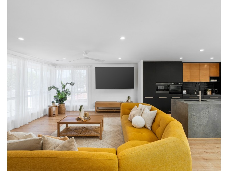 2 Bourbon Street, Wyoming NSW 2250