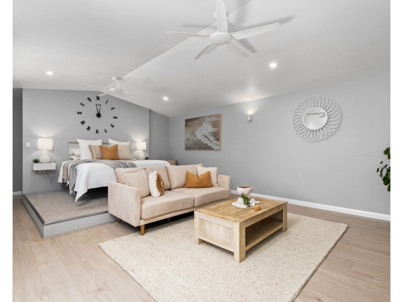 2 Bourbon Street, Wyoming NSW 2250