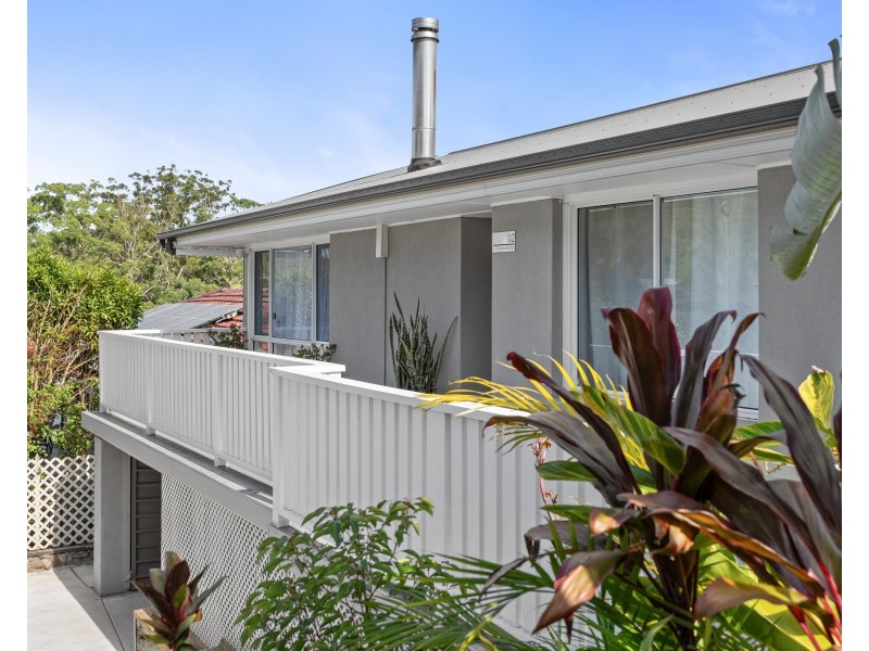 2 Bourbon Street, Wyoming NSW 2250