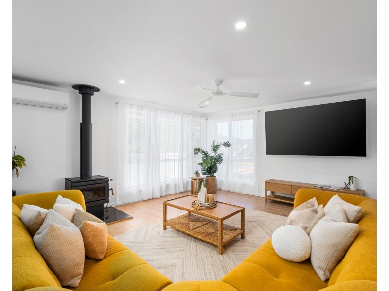 2 Bourbon Street, Wyoming NSW 2250