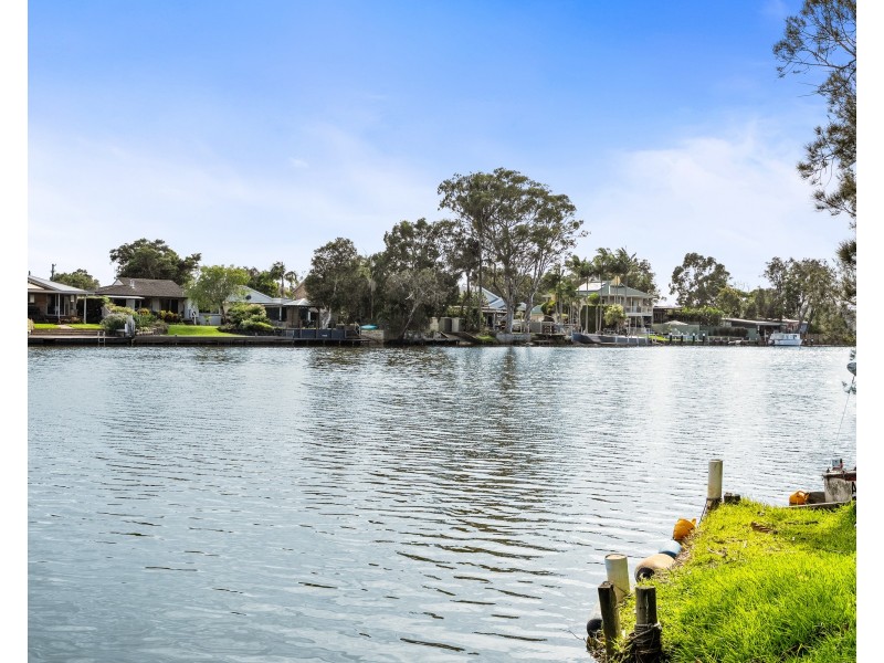 18 Kalua Drive, Chittaway Bay NSW 2261