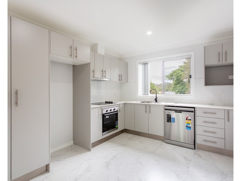 2a Ronald Avenue, Wyoming NSW 2250