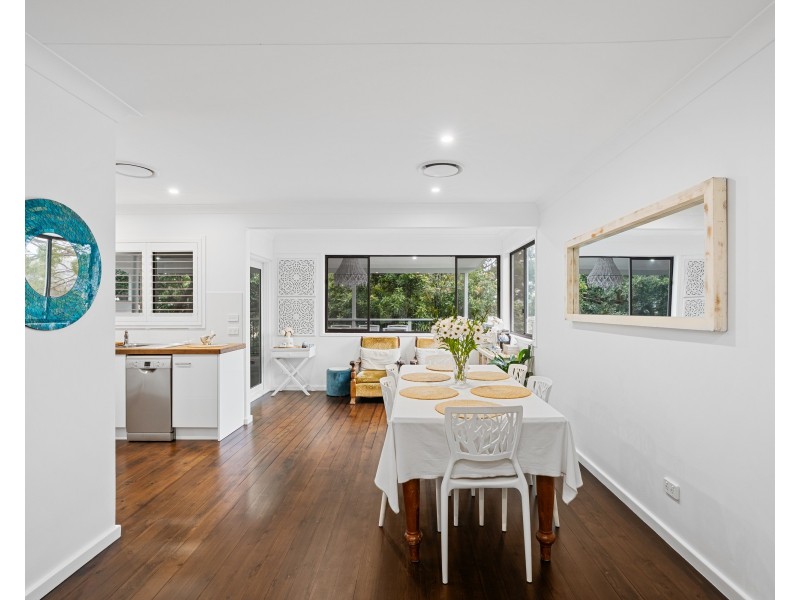 8 Trade Winds Avenue, Terrigal NSW 2260