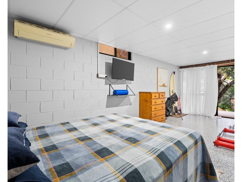 8 Trade Winds Avenue, Terrigal NSW 2260