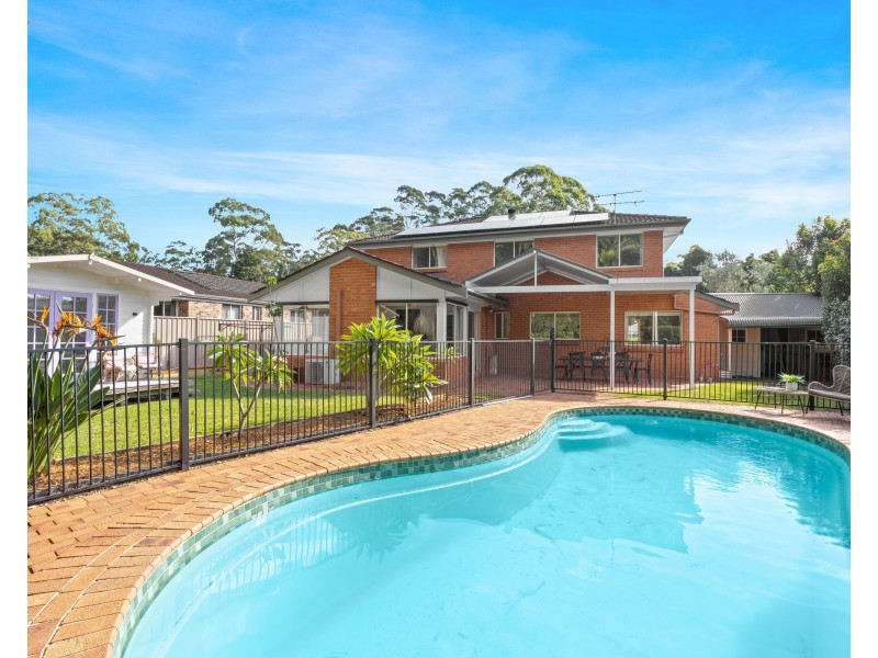 27 Donna Close, Lisarow NSW 2250