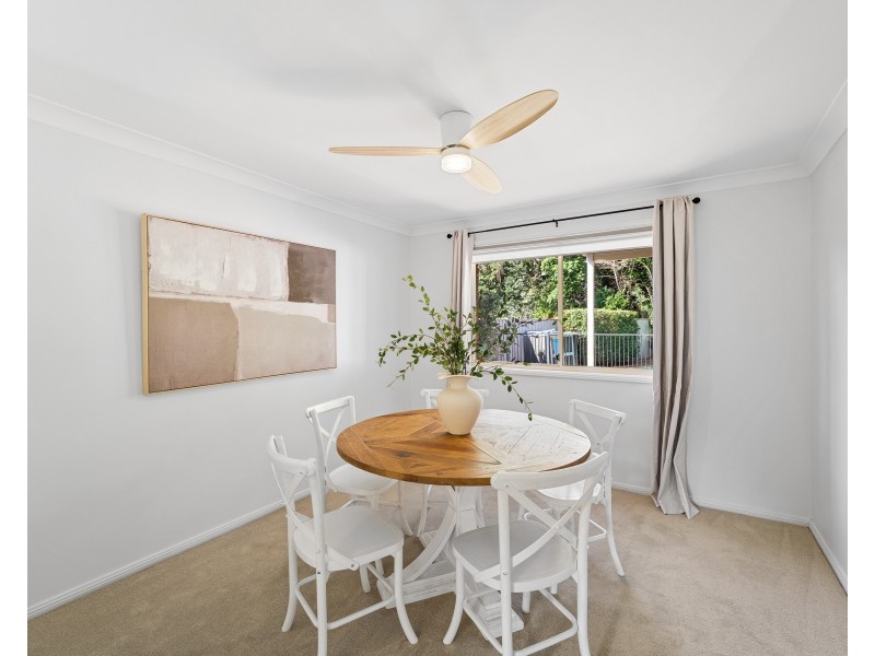 27 Donna Close, Lisarow NSW 2250
