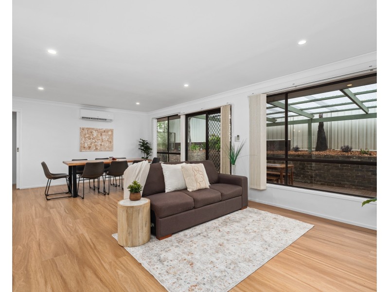 10 Bourbon Street, Wyoming NSW 2250