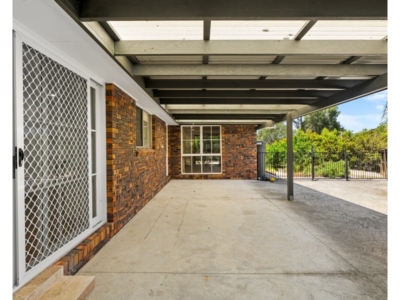 22 Bayline Drive, Point Clare NSW 2250