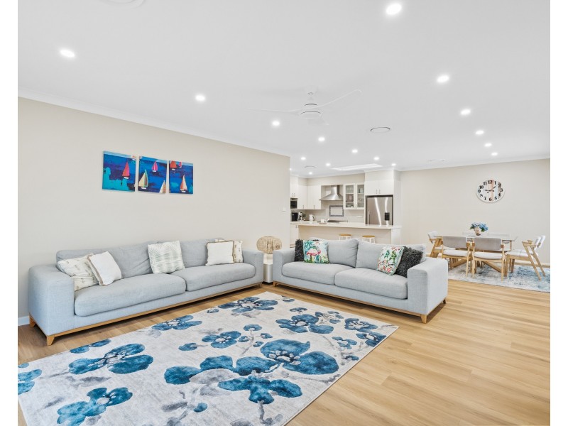 27 Manly Parade, The Entrance North NSW 2261