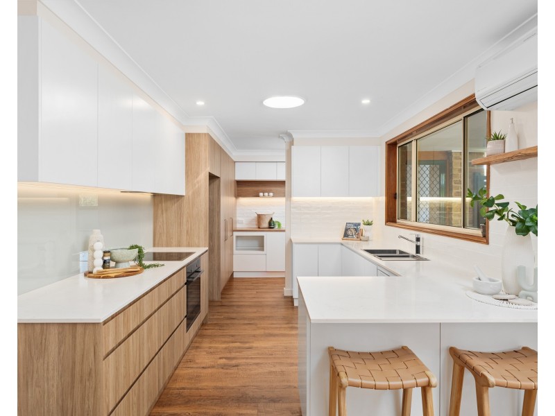 23 Elissa Crescent, Wyoming NSW 2250