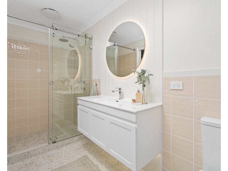 23 Elissa Crescent, Wyoming NSW 2250