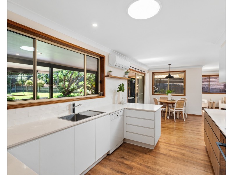 23 Elissa Crescent, Wyoming NSW 2250