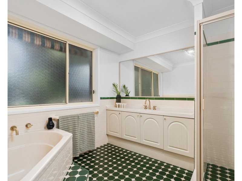 6 Burnie Place, Mardi NSW 2259