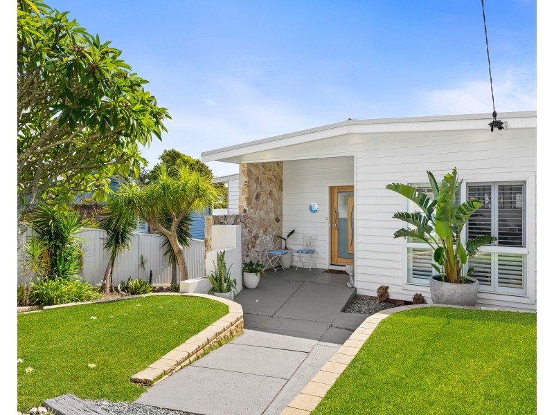 5 Brennon Road, Gorokan NSW 2263