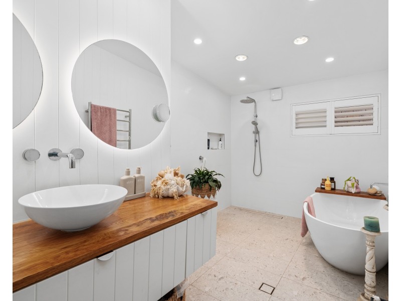 5 Brennon Road, Gorokan NSW 2263