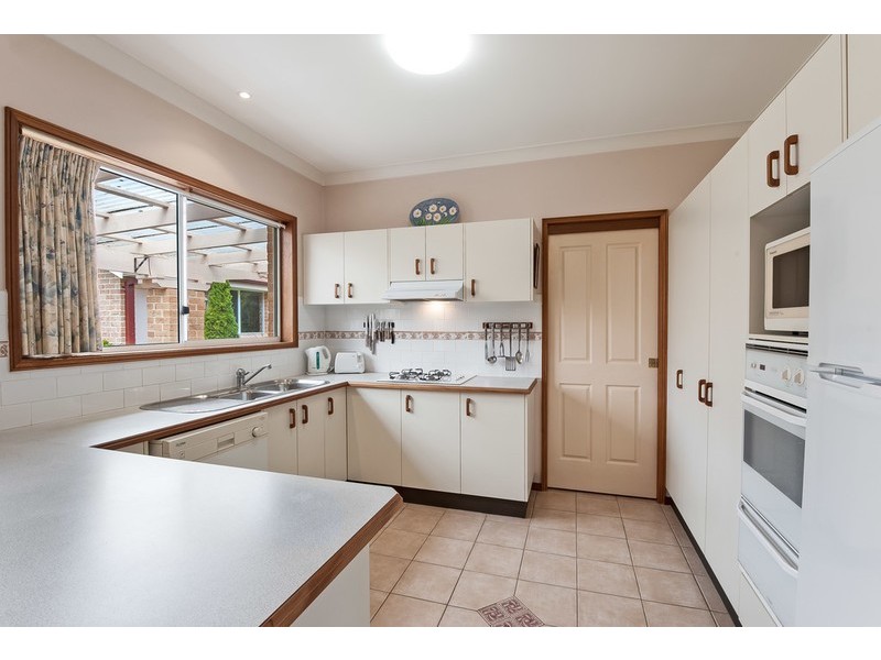 1 Severn Close, Erina NSW 2250