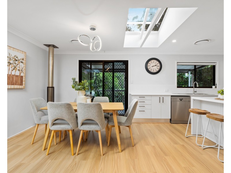 40 Rain Forest Road, Wyoming NSW 2250