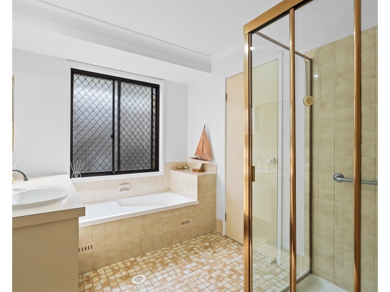 3 Belshaw Place, Bateau Bay NSW 2261