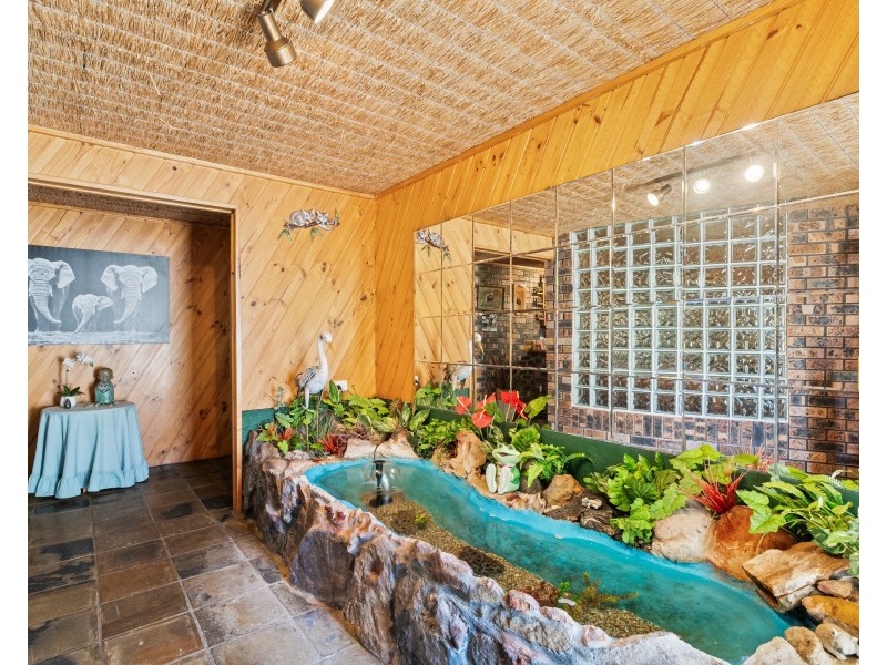 10 Bouvardia Street, Niagara Park NSW 2250