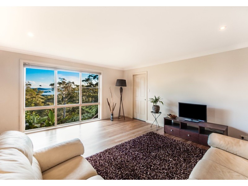 69 Meadow Road, Springfield NSW 2250