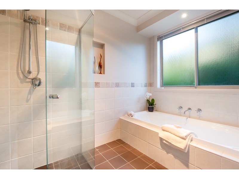 69 Meadow Road, Springfield NSW 2250