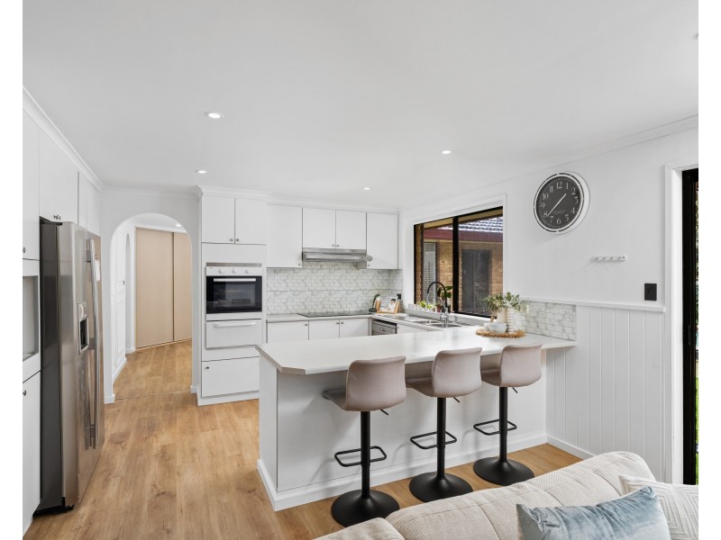 7 Hakea Close, Wyoming NSW 2250