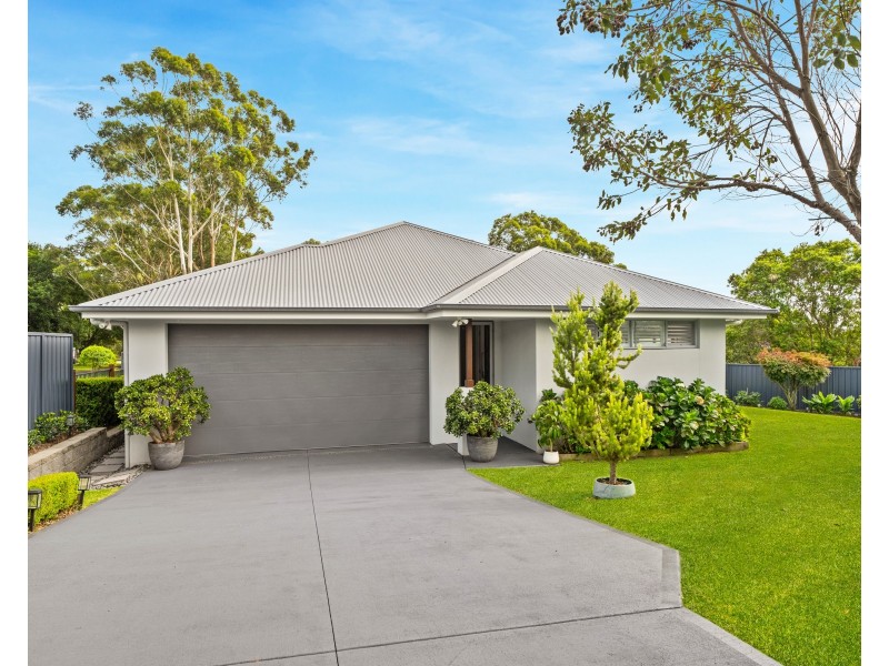 79 Hillside Drive, Berkeley Vale NSW 2261