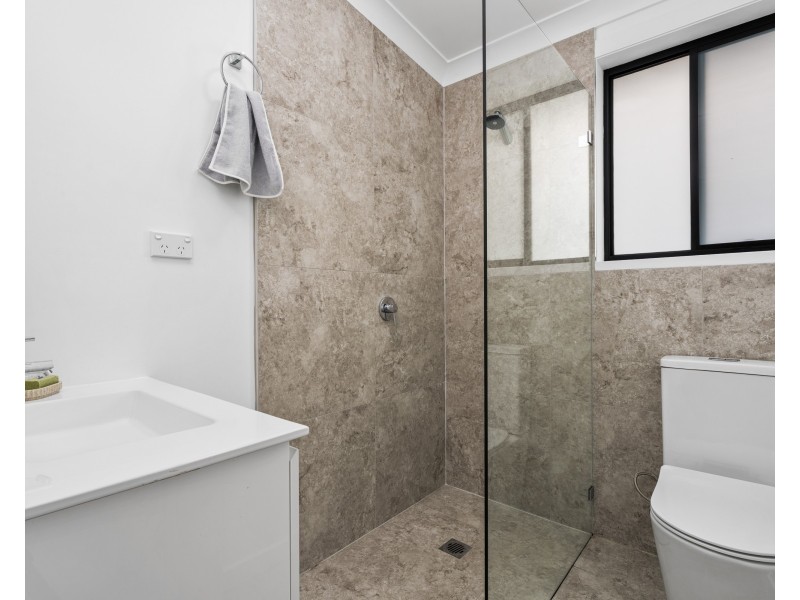 60 Dalton Street, Wyoming NSW 2250