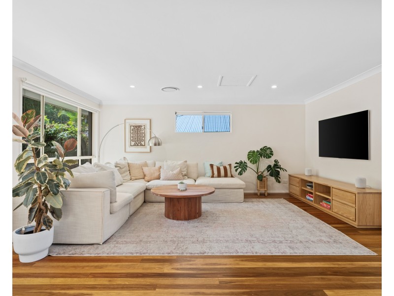 10 Hibiscus Avenue, North Avoca NSW 2260