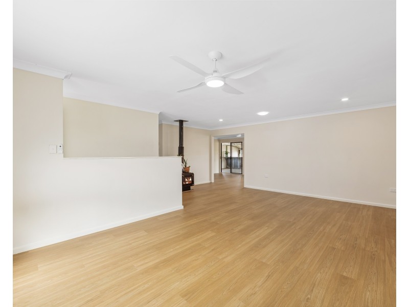 12 Westbrook Parade, Gorokan NSW 2263