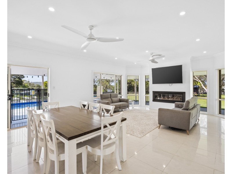 1444 Hue Hue Road, Wyee NSW 2259