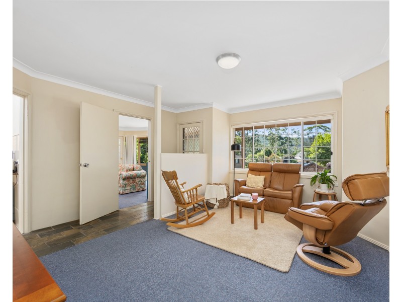 2/6 Argyle Avenue, Narara NSW 2250