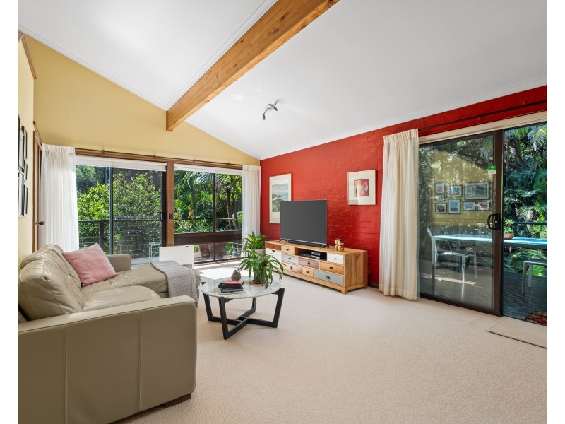 39 Calantha Drive, Wyoming NSW 2250