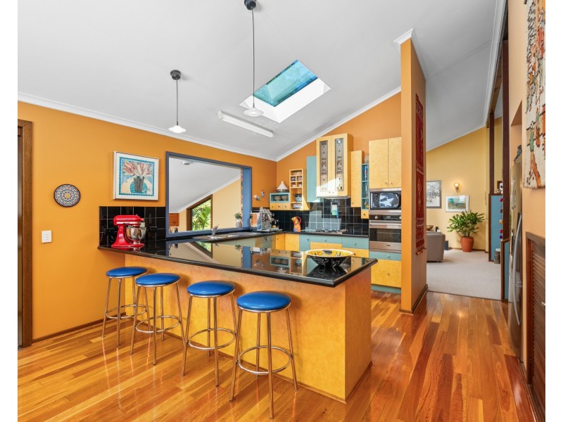 39 Calantha Drive, Wyoming NSW 2250