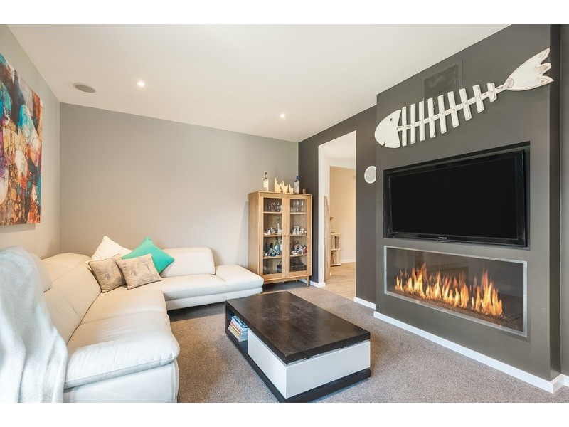 3 Parkside Avenue, Bateau Bay NSW 2261