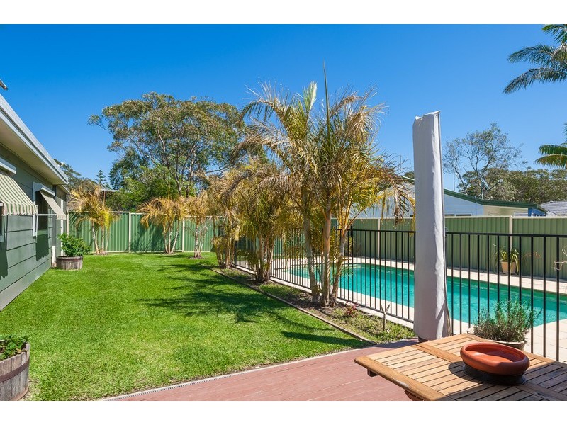 3 Parkside Avenue, Bateau Bay NSW 2261