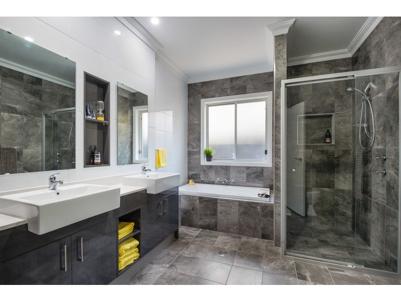 9b Stratford Park Drive, Terrigal NSW 2260