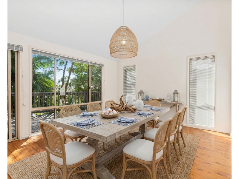 15 Namatjira Drive, Macmasters Beach NSW 2251