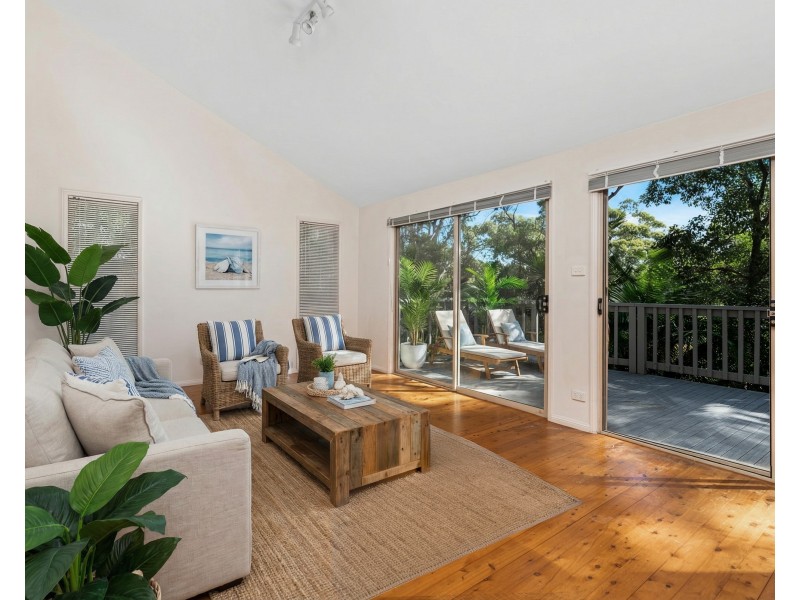 15 Namatjira Drive, Macmasters Beach NSW 2251