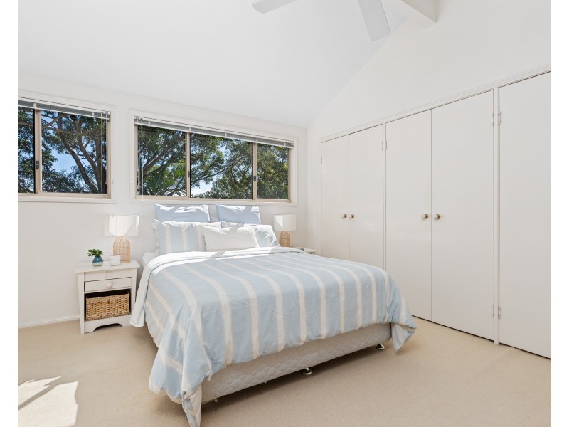 15 Namatjira Drive, Macmasters Beach NSW 2251