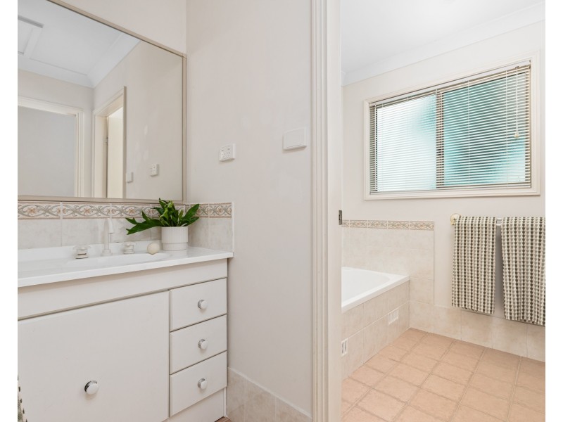 15 Namatjira Drive, Macmasters Beach NSW 2251