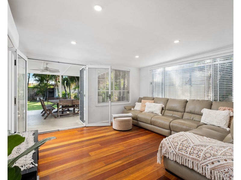 37 Manly Parade, The Entrance North NSW 2261