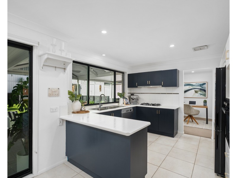 4 Bannister Drive, Erina NSW 2250