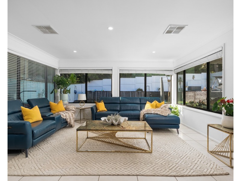 4 Bannister Drive, Erina NSW 2250