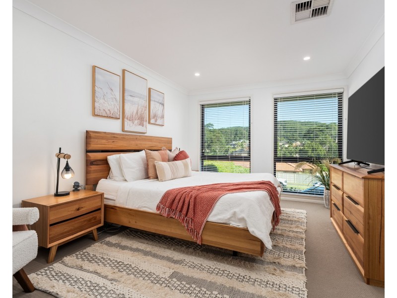 4 Bannister Drive, Erina NSW 2250